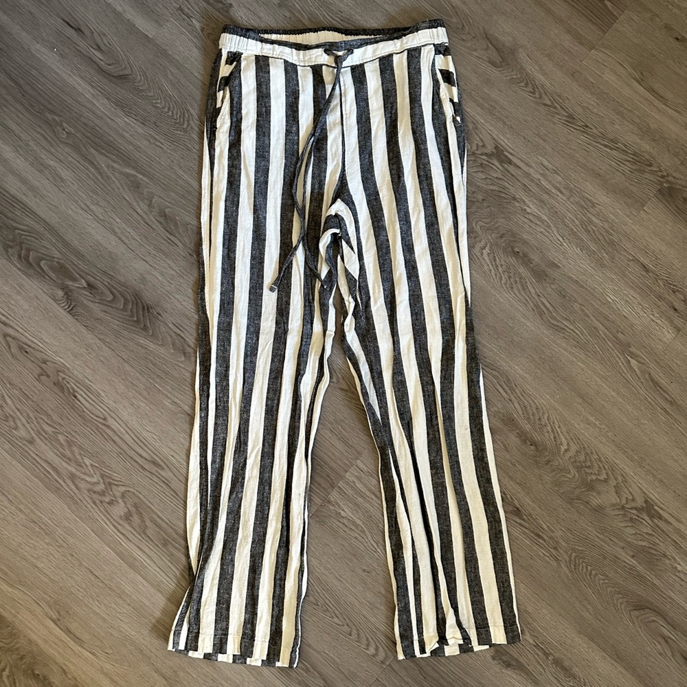 Vince Camuto Black Grey and White Striped Linen and Viscose Pants - Spring 2020